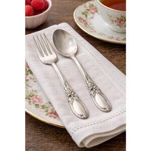 Oneida Community USA 1940s White Orchid Silverplate Dessert Tea Fork & Spoon, 5”